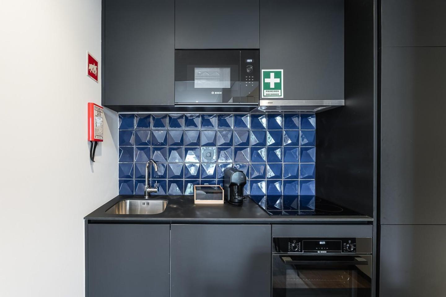 Mompilher Apartments Порту Экстерьер фото